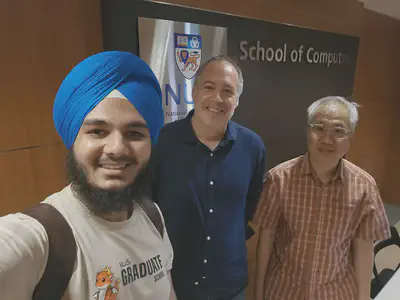 Philipp Mayr introducing research projects at WING