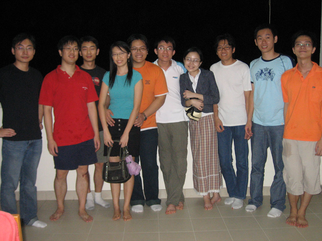<b>17 Dec 2006 - Gillman Heights BBQ</b><br> Left to Right: Ziheng, Min, Long, WING friend, Jesse, Shuo, Yue, Yee Fan, Hendra and Jin